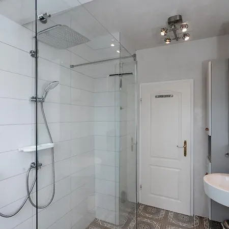 Apartment App Bellevue 1 *