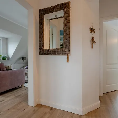 App Bellevue 1 Apartment